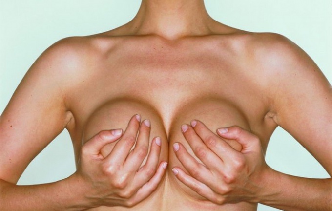 Как увеличить грудь с помощью упражнений