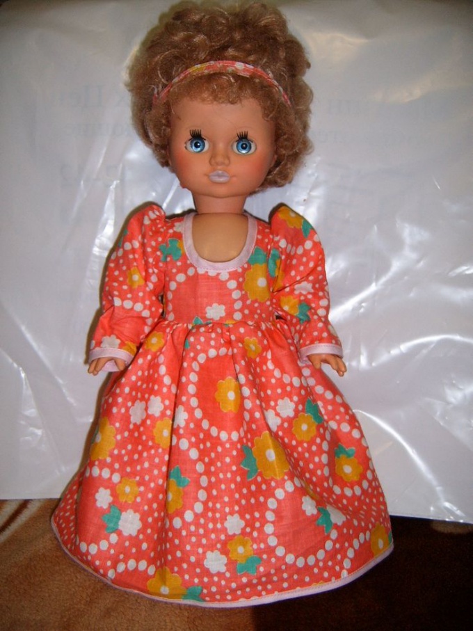How to sew doll clothes