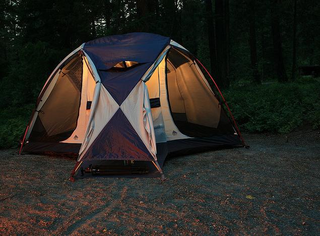 Хорошо отдохнуть в палатке можно, только если правильно ее установить