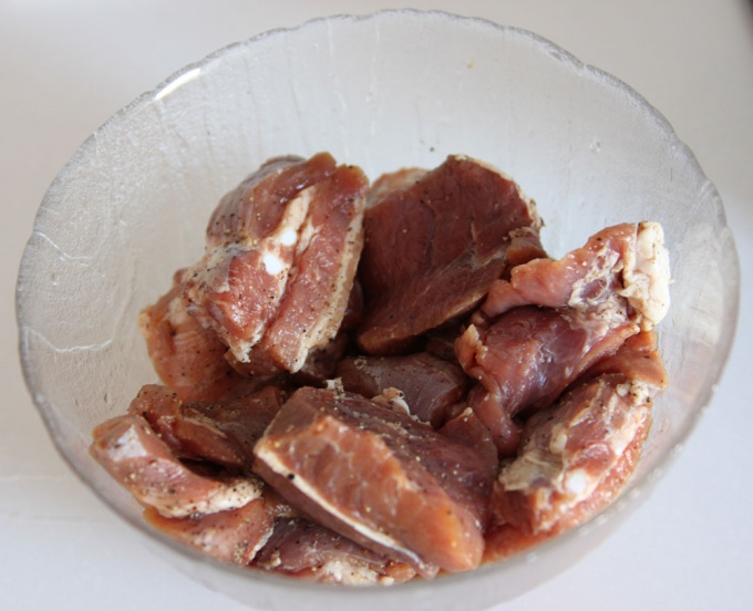 How to marinate pork