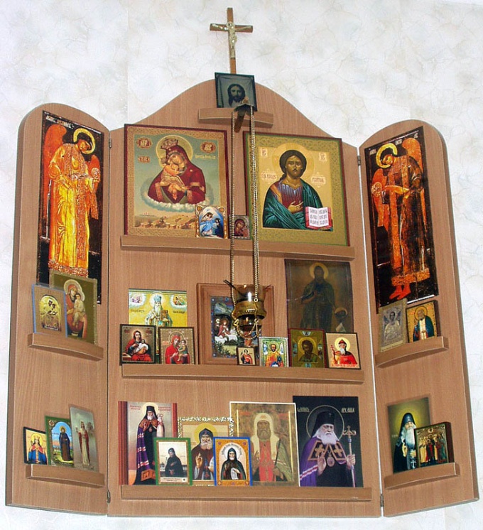 Home iconostasis - a sacred place in your home