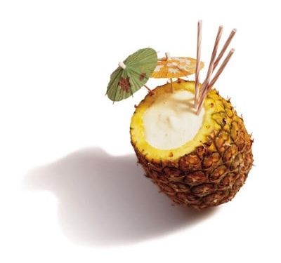 How to drink cocktail "Pina colada"