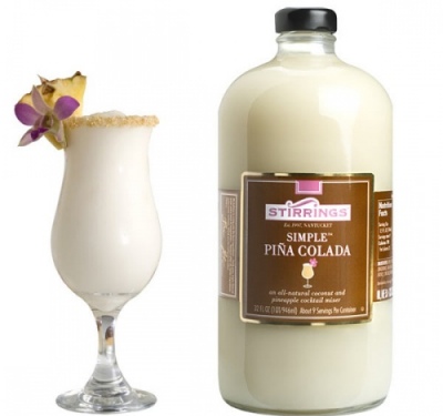 How to drink cocktail "Pina colada"