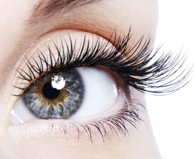 How to remove extensions yourself <strong>eyelashes</strong>