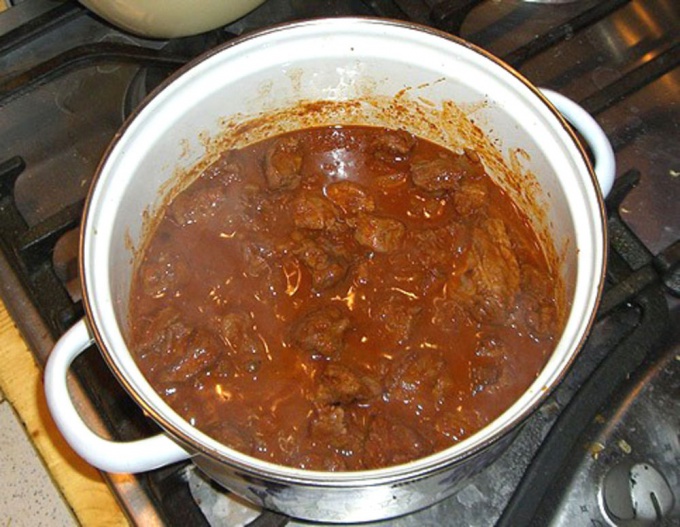 How to cook beef goulash