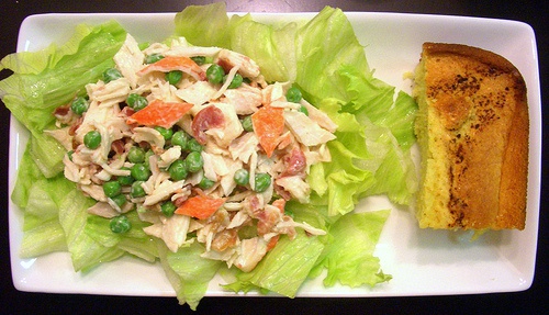 Как готовить салат из крабовых палочек