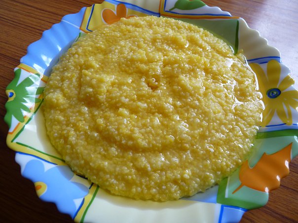 How to cook corn porridge for a child