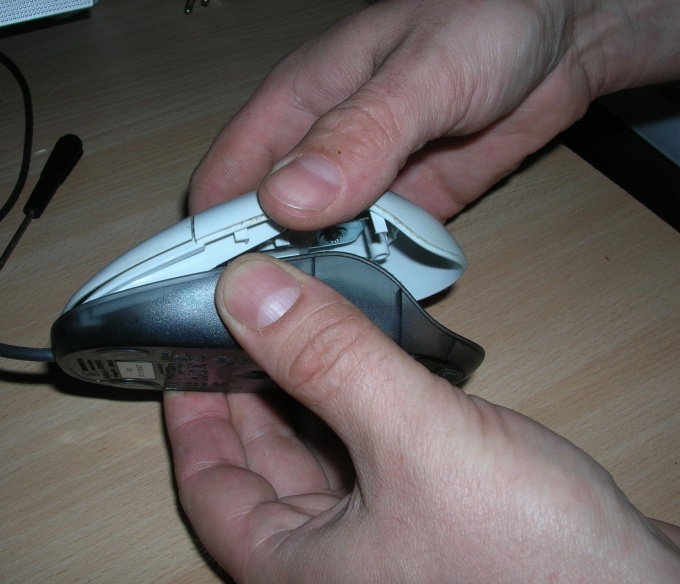 How to disassemble <strong>mouse</strong>