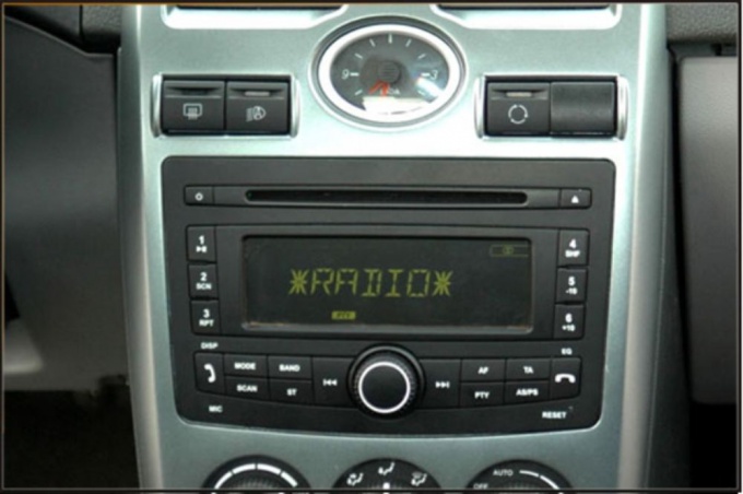 How to install the radio on 