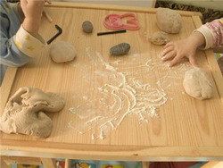 How to make <b>fingerprints</b> <strong>legs</strong> <em>child</em>