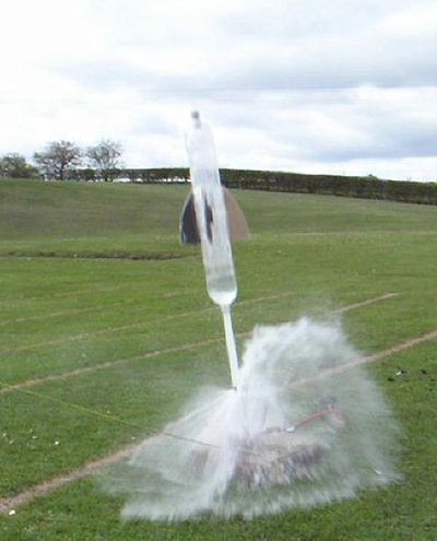 Как сделать водяную ракету