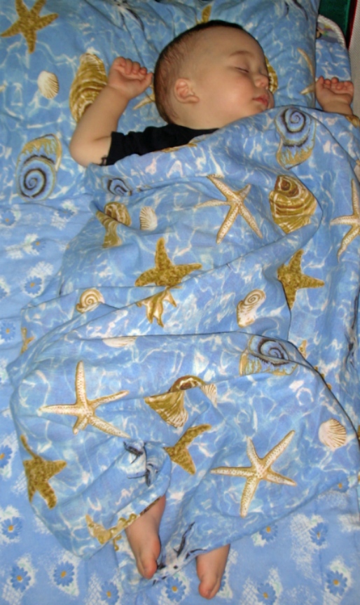 Как сшить детское одеяло