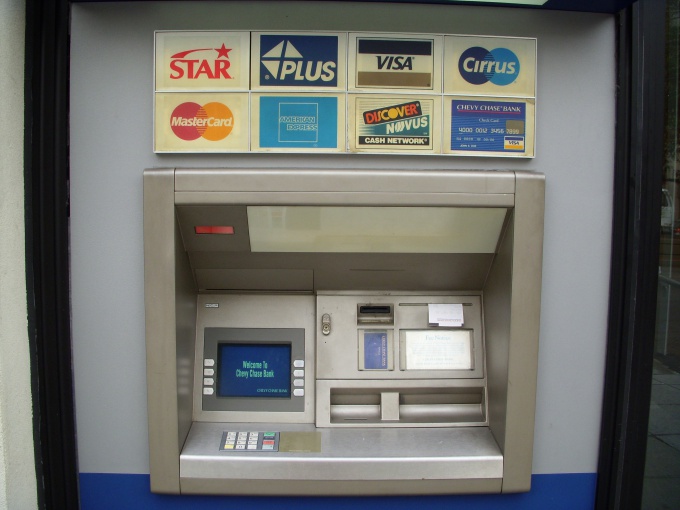 Как заплатить кредит через банкомат