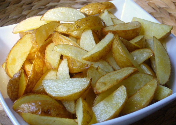 Как приготовить картофель по-деревенски