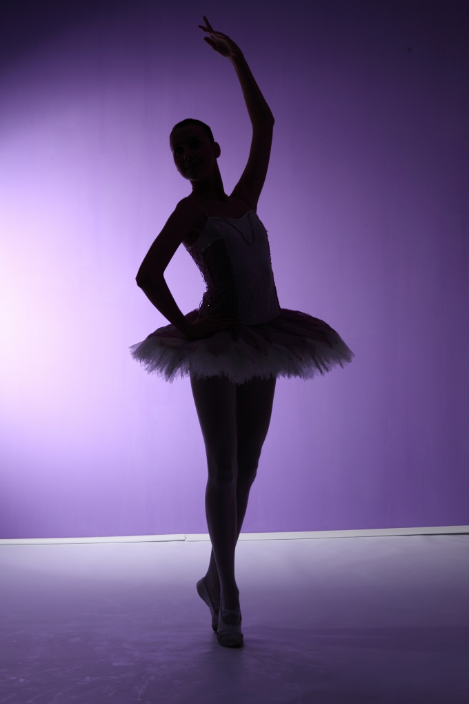 Как обучиться танцевать в балете