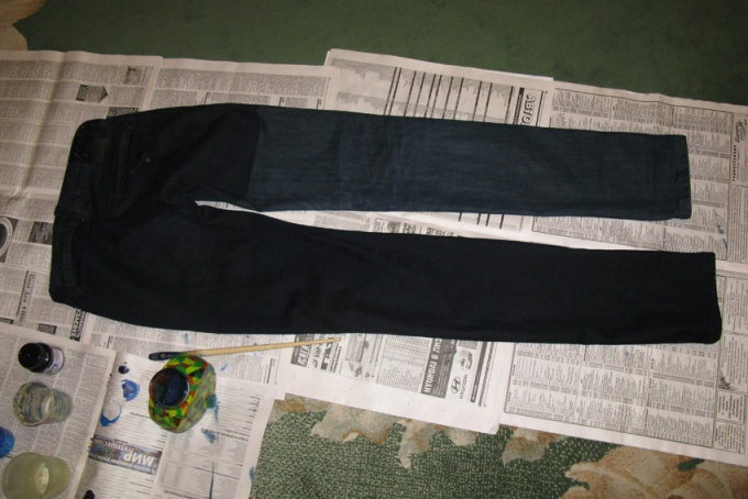 How to dye black jeans