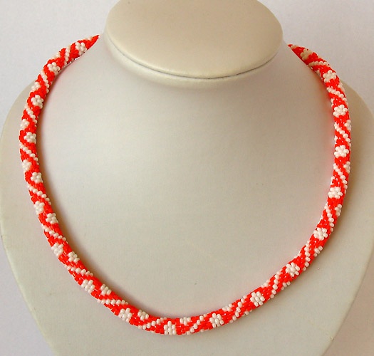 How to weave a harness from <strong>beads</strong>