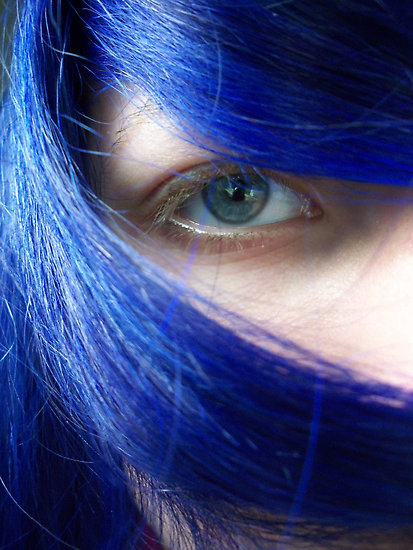 How to dye your hair in blue color