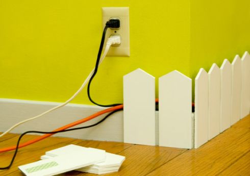Как спрятать провода на стене