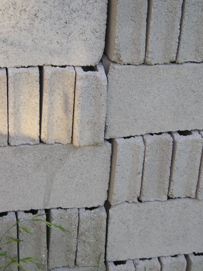 Как построить индивидуальный жилой дом из ячеистого бетона