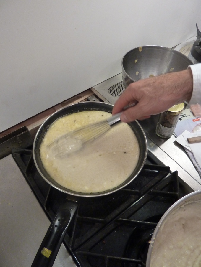 Как сделать голландский соус со спаржей