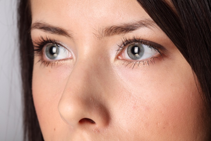 How to get rid of yellowness in the eyes