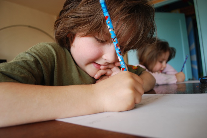 Как научить ребенка быстро писать