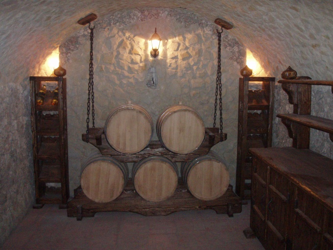 How to make a cellar dry