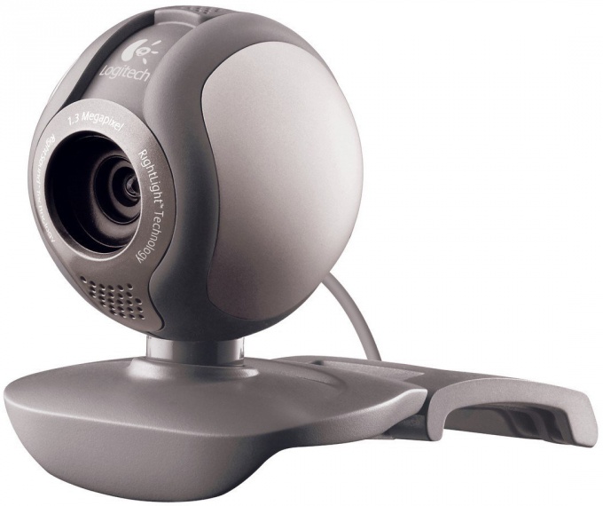 How to configure the built-in microphone on the webcam