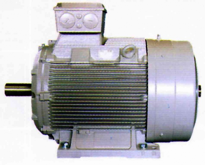 How to connect a three-phase motor