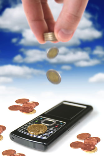Как переслать деньги с мобильного на мобильный
