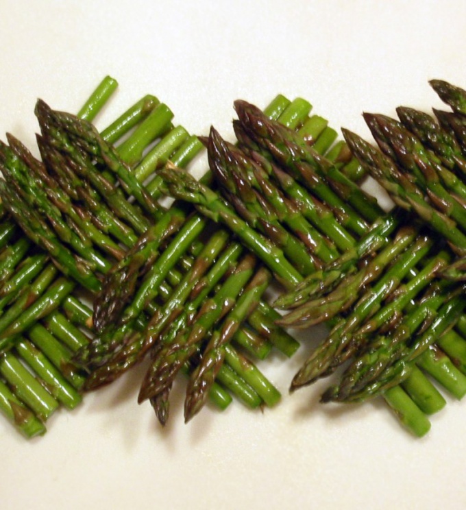 How to marinate asparagus