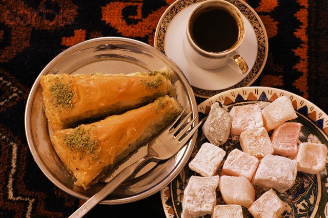 How to prepare Oriental sweets