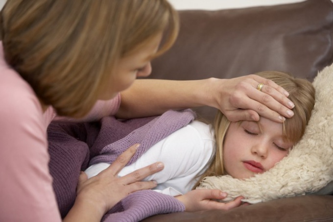 How to treat the child at the first sign of a cold