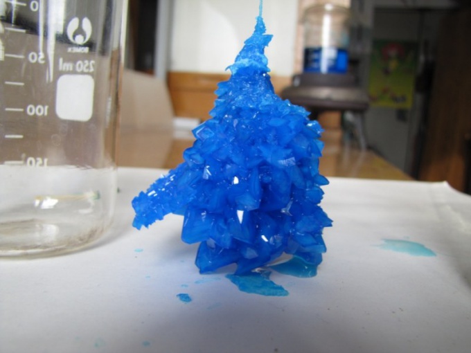http://chemistry-chemists.com/Video/copper-sulfate-crystals.html