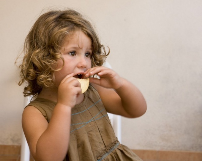 Как и чем кормить ребенка в пост