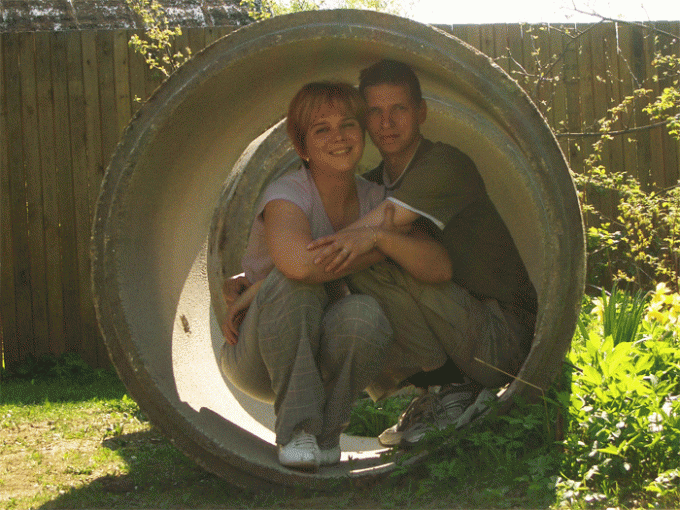  Production of concrete rings with their hands completed 