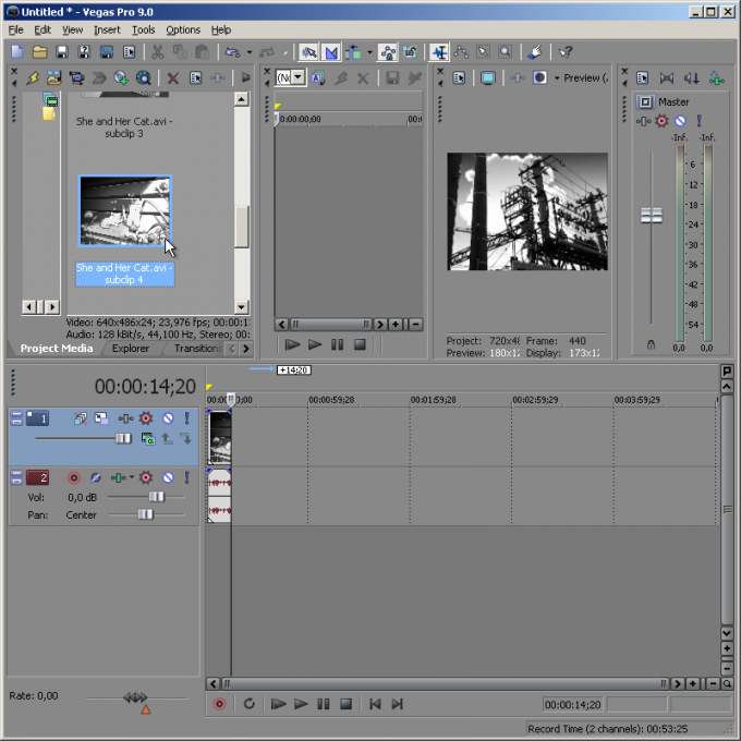 As in Sony Vegas to split the video