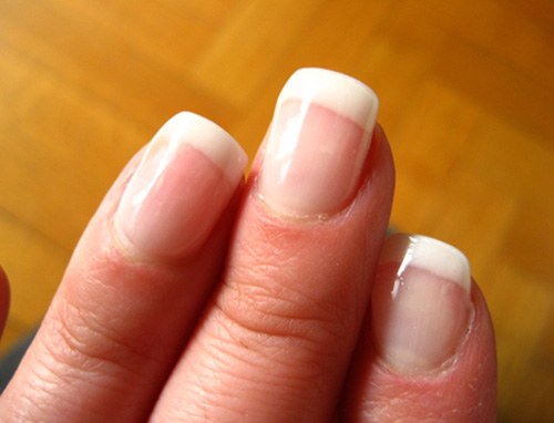 How to strengthen and grow nails