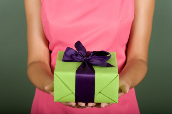 Как необычно подарить подарок