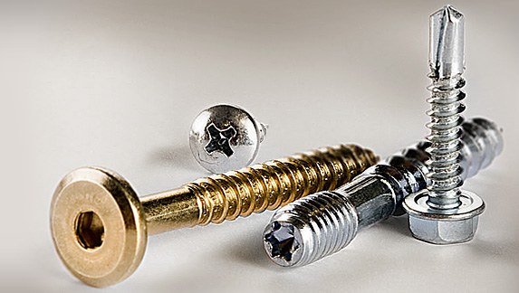 How to Unscrew a screw