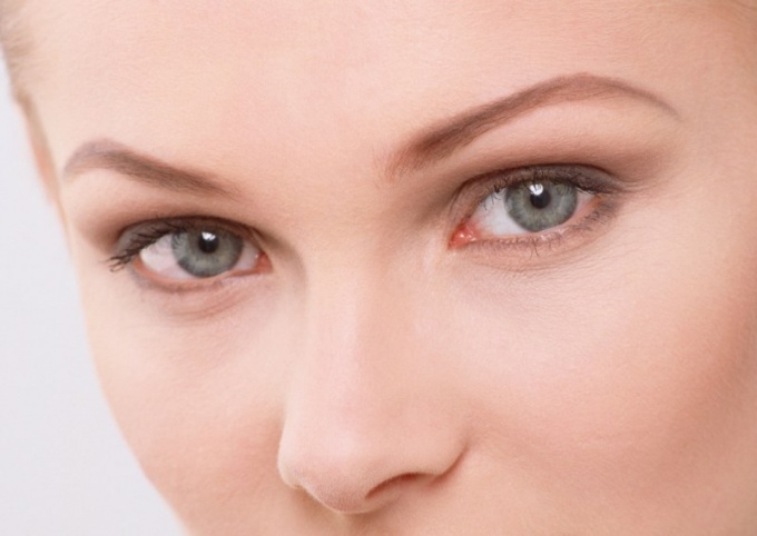 How to quickly get rid of circles under eyes