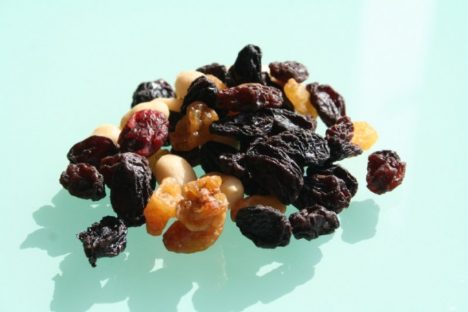 How to wash the raisins
