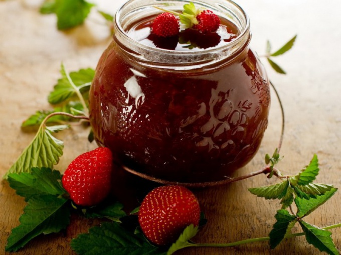How to make raspberry jam 
