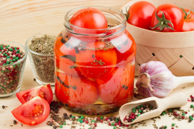 Как сделать маринованные помидоры 