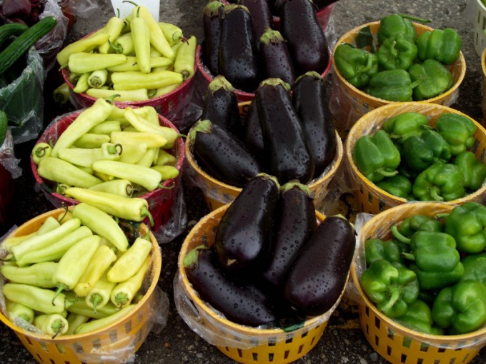Как выбирать овощи и фрукты на рынке