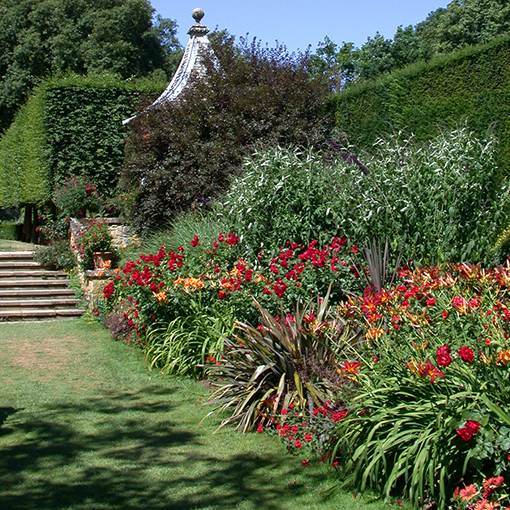 Как самому сделать сад гармоничным и живописным