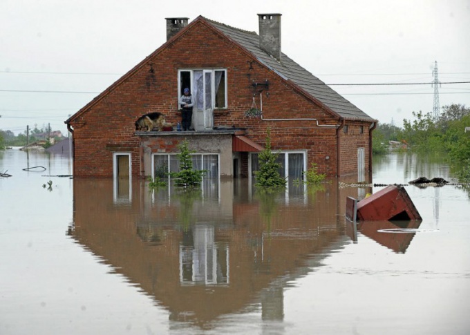 Как спастись при наводнении