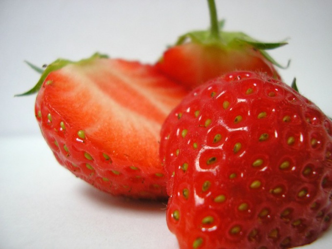 How to prepare strawberries for winter