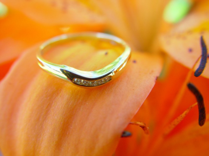 Как чистить свадебное кольцо